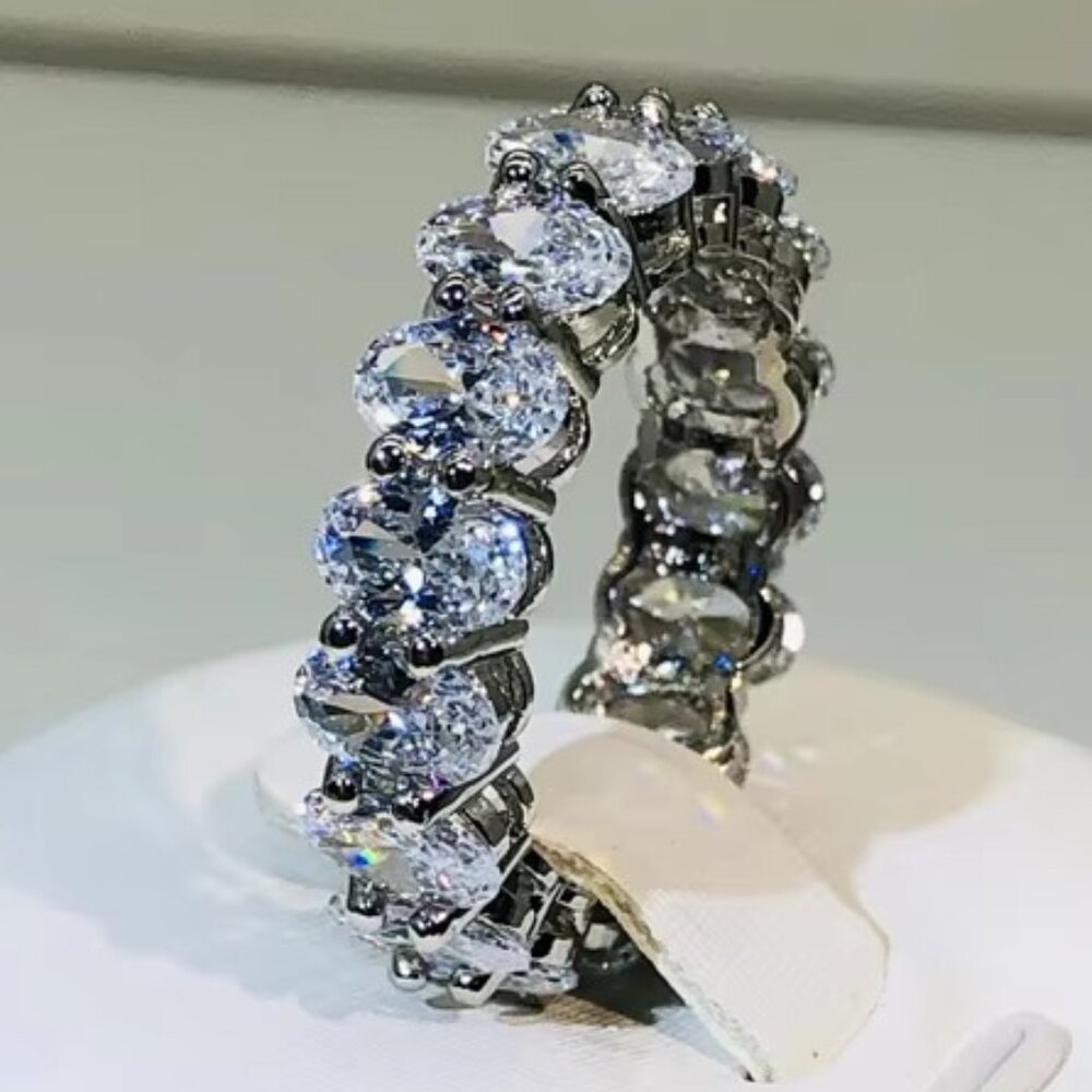 ๐ Incredible 9.00 Ctw Oval Cut Diamond Anniversary / Fashion Band 18K ๐ - Picture 6 of 8